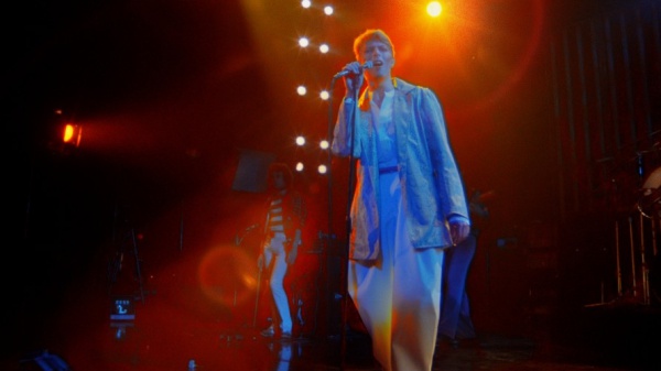 David Bowie, “Stage”: il concerto del 1978 diventa un’esperienza immersiva