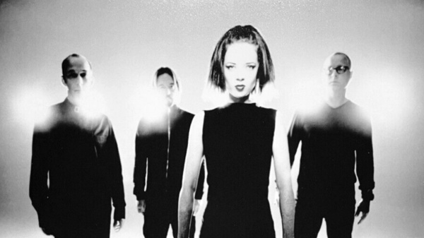 Garbage, Version 2.0: il disco che ha trasformato Shirley Manson in un'icona alt rock