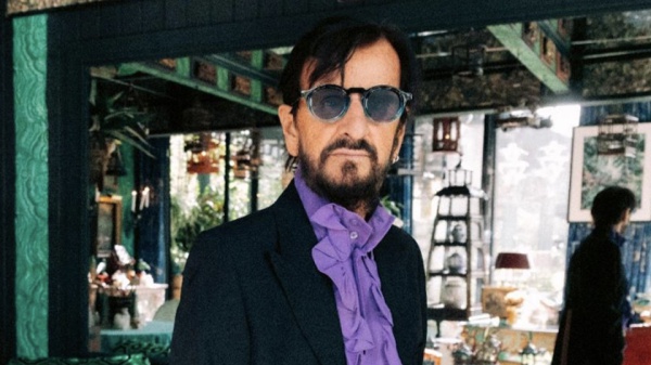 Ringo Starr annuncia Long Long Road, il suo secondo album con T Bone Burnett