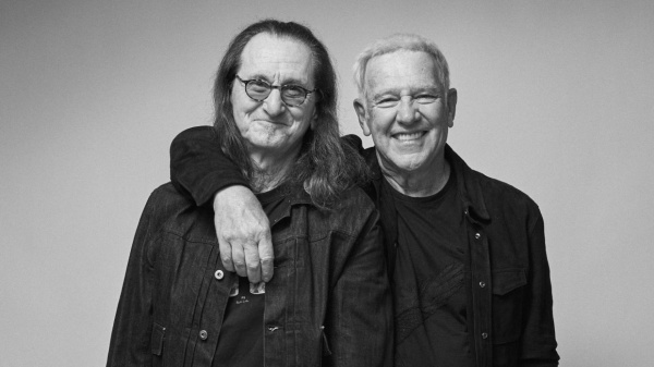 Rush, 785mila dollari per il memoriale di Neil Peart