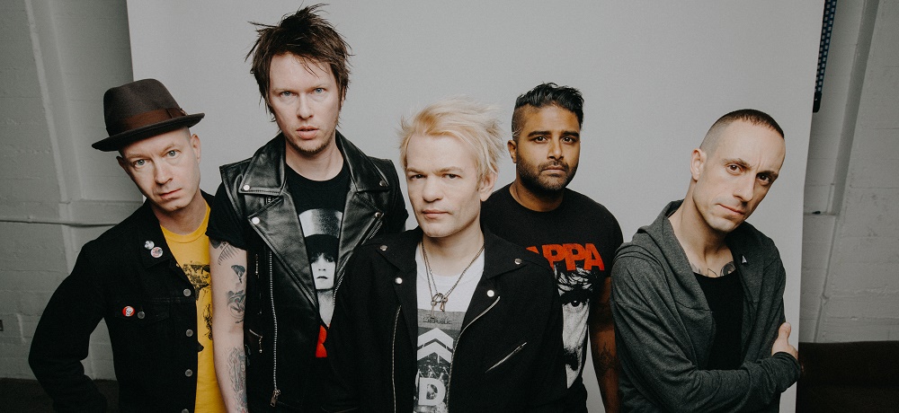 Deryck Whibley (SUM) 41 @ Radiofreccia